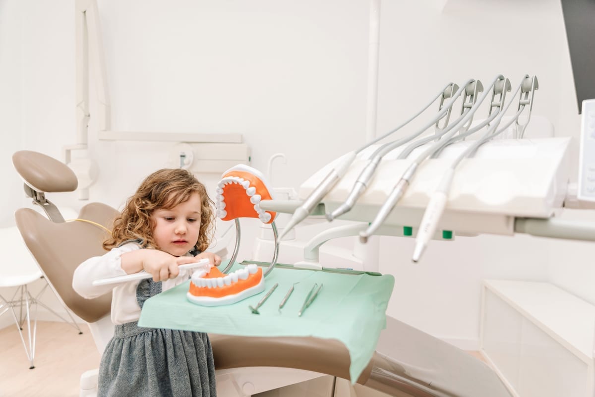 Baby teeth: what parents need to know in Sacramento